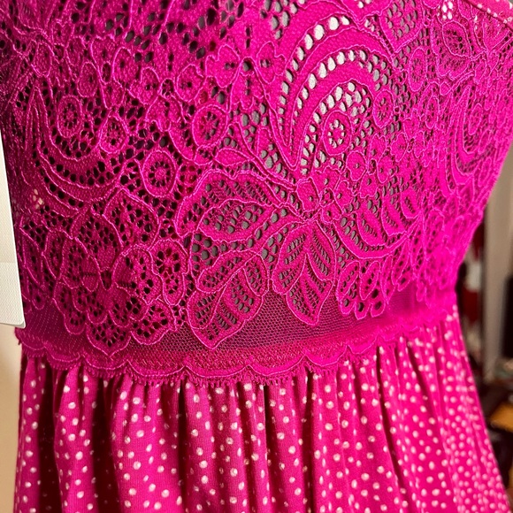 Triumph nightgowns (new) - Picture 6 of 8